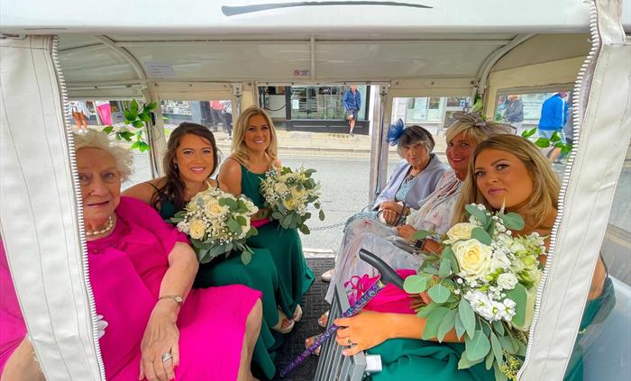 Our larger tuk tuks accommodate up to six guests. Perfect for families, friends, corporate events and weddings.